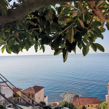 Appartamento Nel Borgo Con Splendida Vista Sul Mare Черво Экстерьер фото